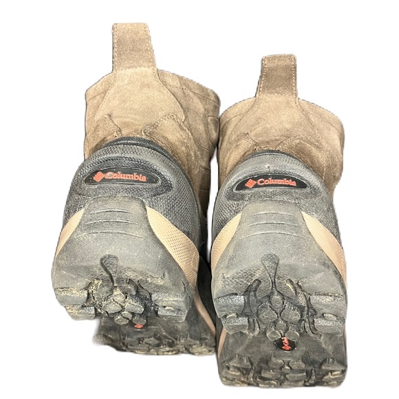 Columbia water resistant boots, 200 grams 12 - Picture 6 of 11
